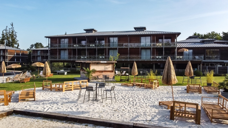 Terrasse sur le sable