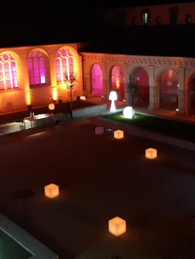 Le cloître du Couvent des Jacobins de nuit