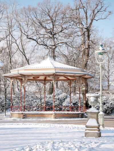 Belvédère du parc du Thabor sous la neige